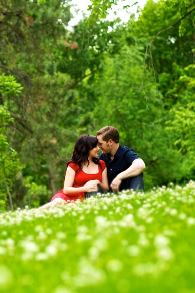 An engagement photo